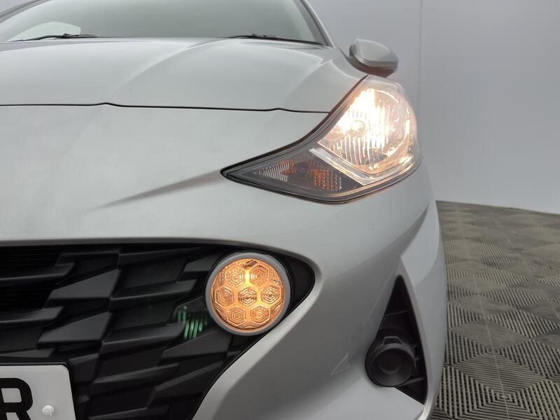 1.2 MPi SE Connect 5dr [2023]