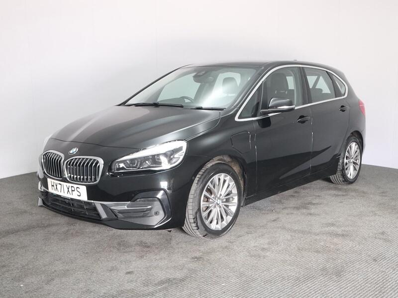 225xe [220] Luxury 5dr Auto [2021]