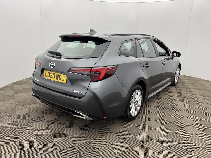 1.8 VVT-i Hybrid Icon Tech 5dr CVT [2022]