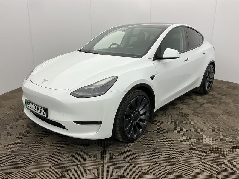 Performance AWD 5dr Auto [2022]