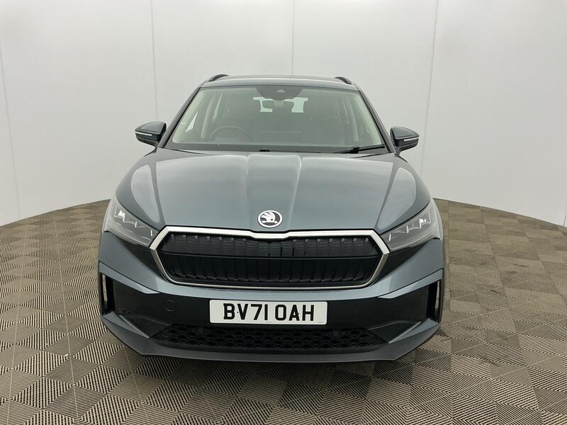 132kW 60 Lounge Nav 62kWh 5dr Auto [2021]