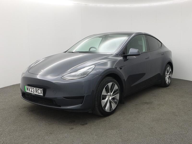 RWD 5dr Auto