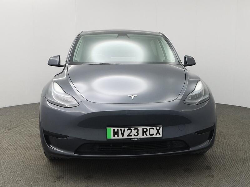 RWD 5dr Auto