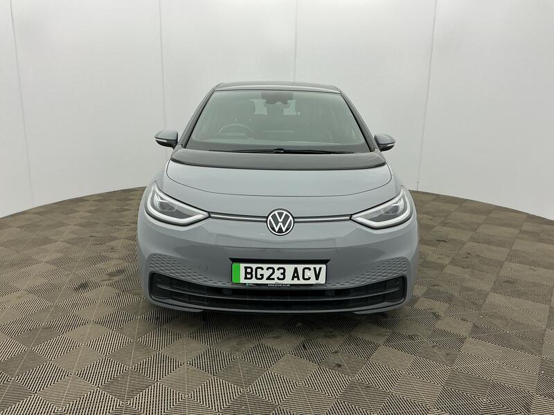 107KW Family Pro 58kWh 5dr Auto