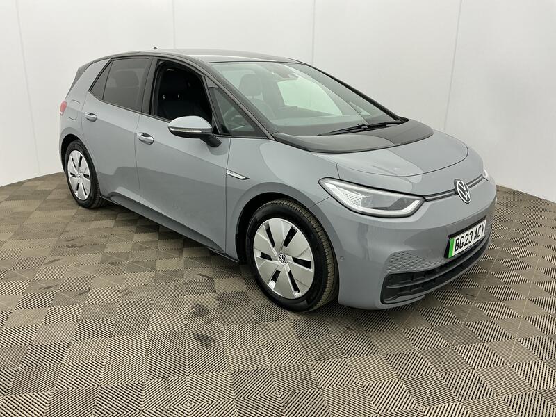 107KW Family Pro 58kWh 5dr Auto