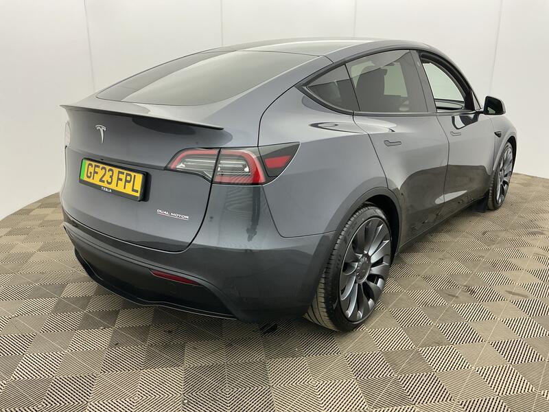 Performance AWD 5dr Auto