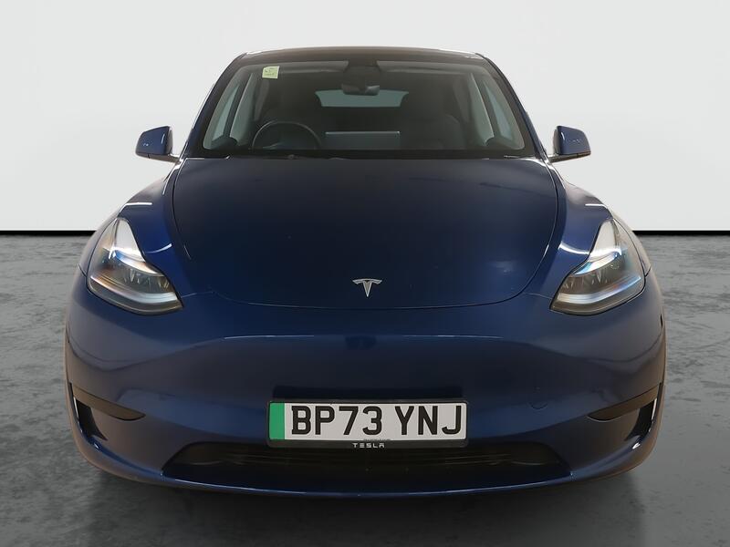 RWD 5dr Auto