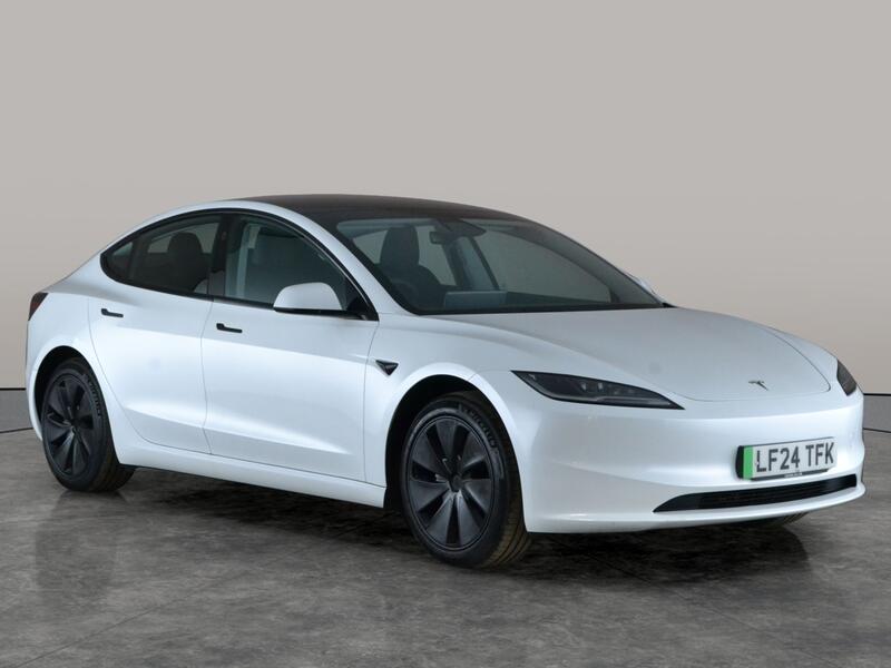 RWD 4dr Auto
