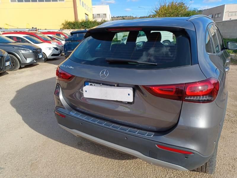 Mercedes GLA CROSSOVER 250 E PLUG-IN HYBRID AUTO BUS EXTRA - foto 26