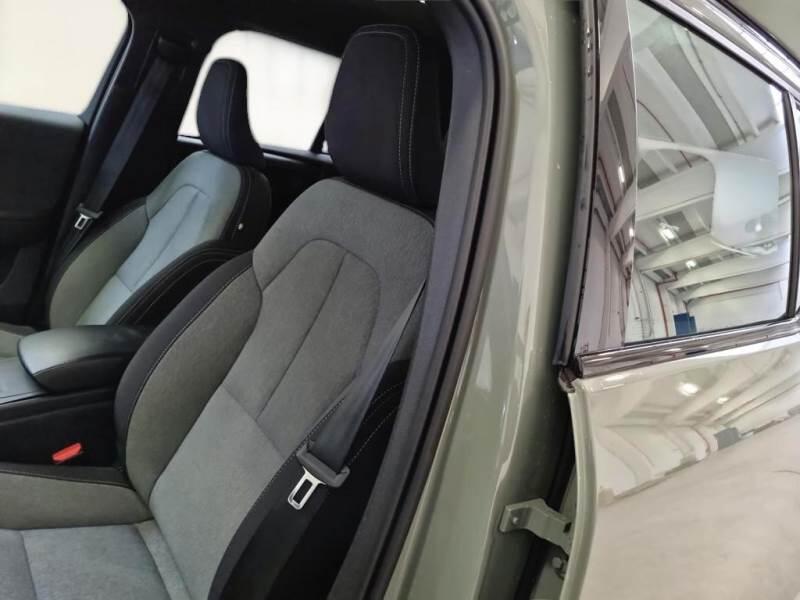 Volvo XC40 SUV B3 AUTOMATICO PLUS DARK - foto 11