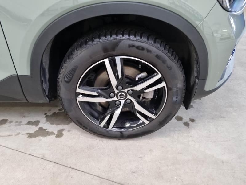 Volvo XC40 SUV B3 AUTOMATICO PLUS DARK - foto 17