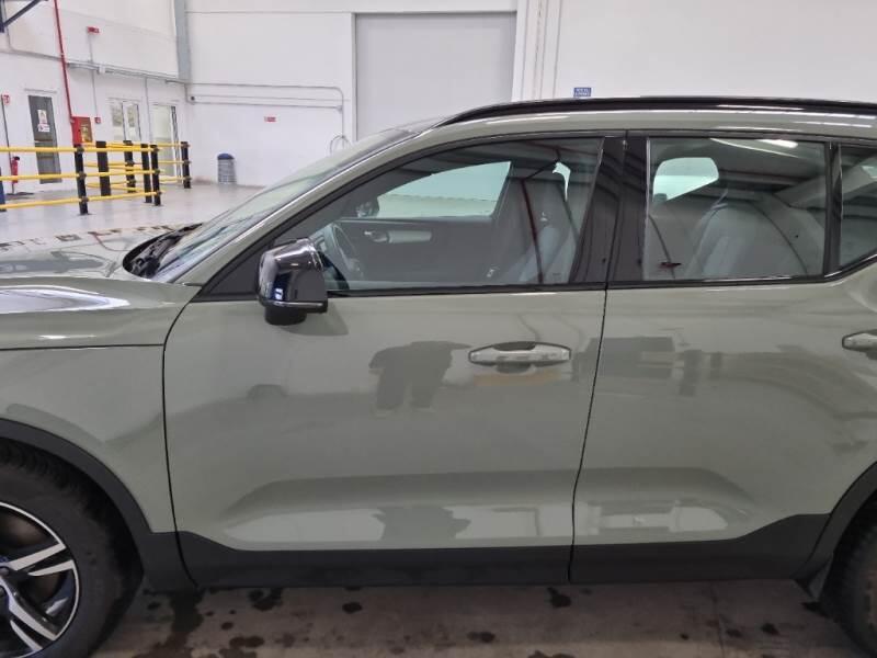 Volvo XC40 SUV B3 AUTOMATICO PLUS DARK - foto 30