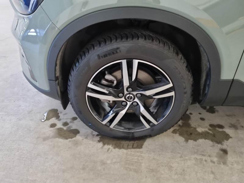 Volvo XC40 SUV B3 AUTOMATICO PLUS DARK - foto 32
