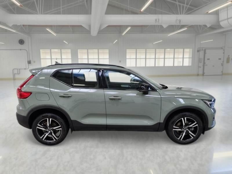 Volvo XC40 SUV B3 AUTOMATICO PLUS DARK - foto 7