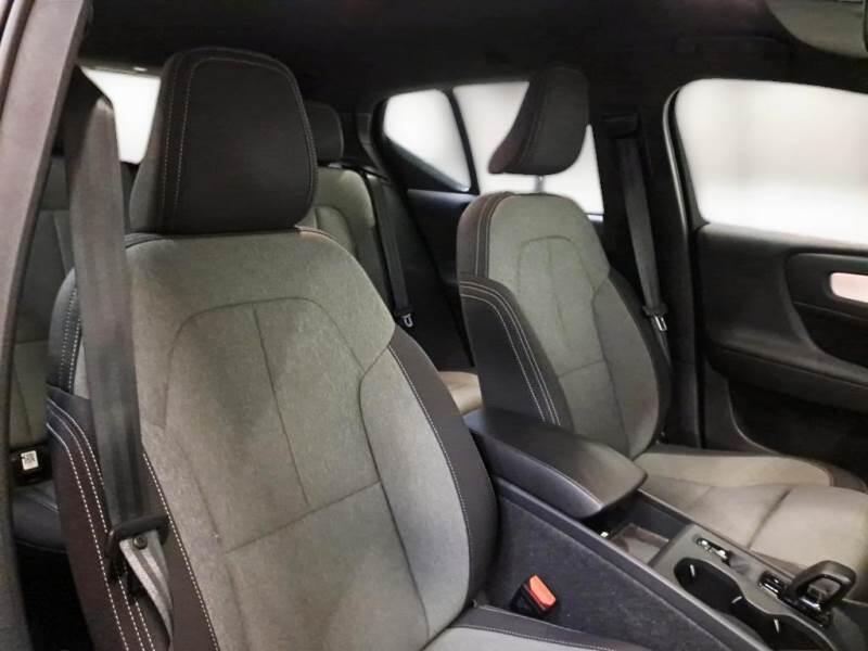 Volvo XC40 SUV T4 RECHARGE PLUG-IN AUTO CORE - foto 13