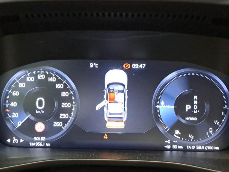 Volvo XC40 SUV T4 RECHARGE PLUG-IN AUTO CORE - foto 4