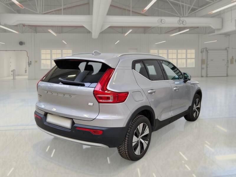 Volvo XC40 SUV T4 RECHARGE PLUG-IN AUTO PLUS BRIGHT - foto 2