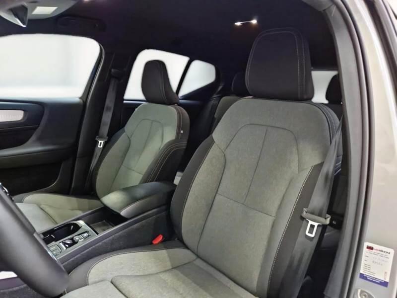 Volvo XC40 SUV T4 RECHARGE PLUG-IN AUTO PLUS BRIGHT - foto 11