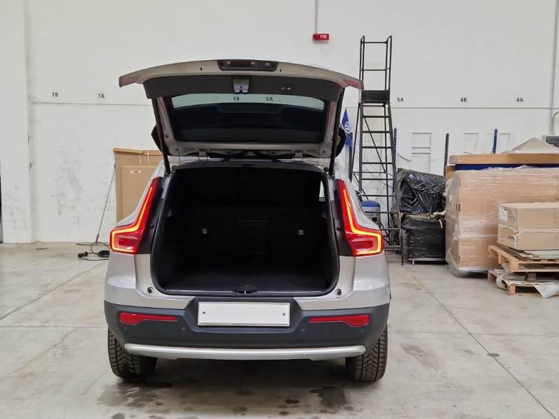 Volvo XC40 SUV T4 RECHARGE PLUG-IN AUTO PLUS BRIGHT - foto 5