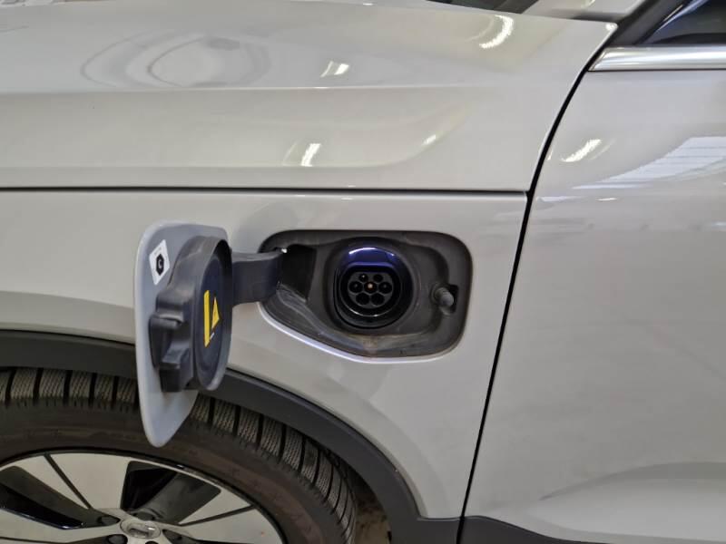 Volvo XC40 SUV T4 RECHARGE PLUG-IN AUTO PLUS BRIGHT - foto 62