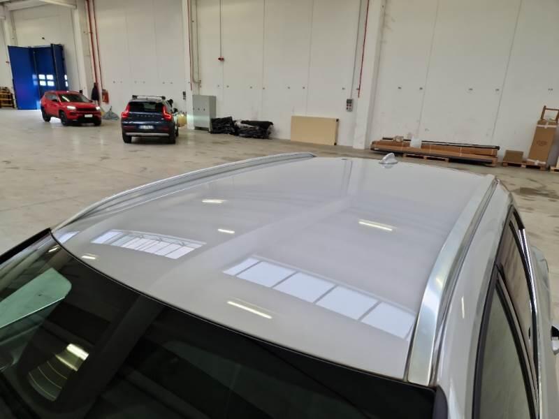 Volvo XC40 SUV T4 RECHARGE PLUG-IN AUTO PLUS BRIGHT - foto 9