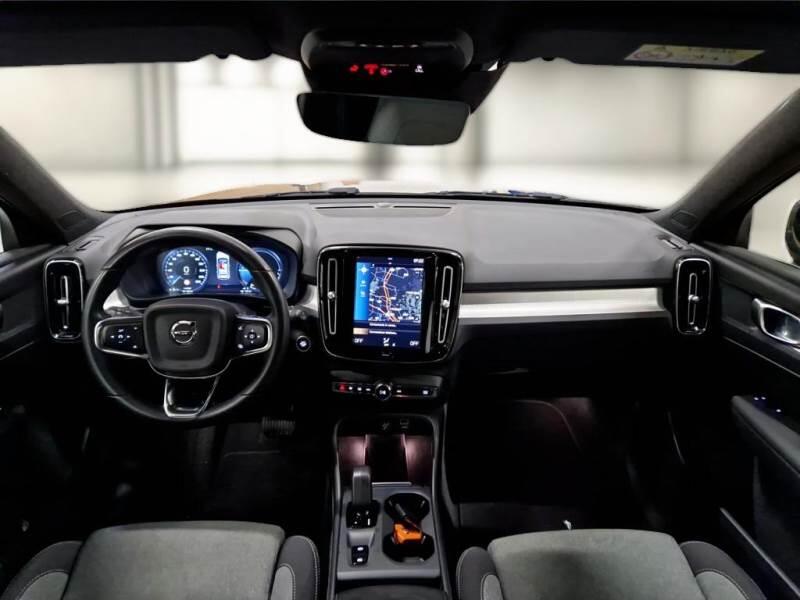 Volvo XC40 SUV T4 RECHARGE PLUG-IN AUTO CORE - foto 3