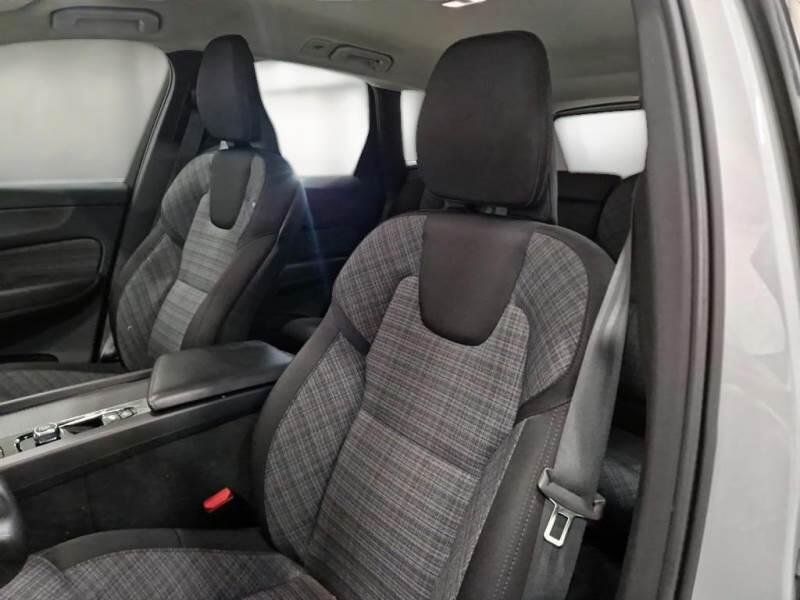 Volvo XC60 SUV B4 D AWD AUTOMATICO CORE - foto 11
