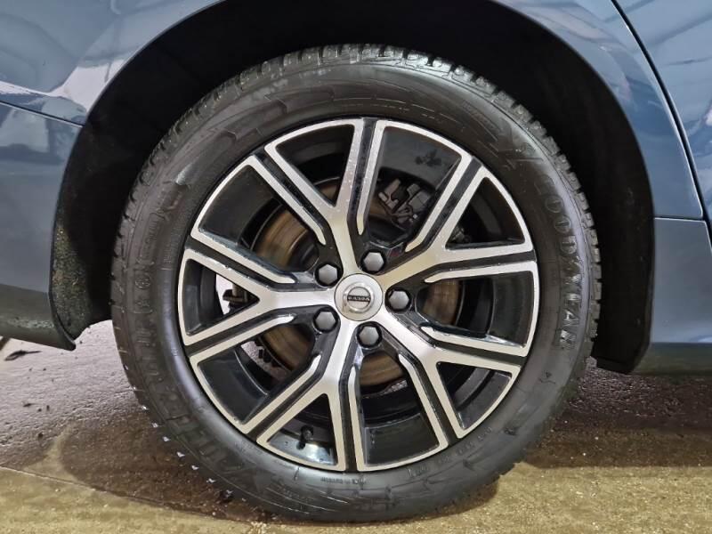 Volvo V60 STATION WAGON B4 D AUTOM.CORE - foto 18