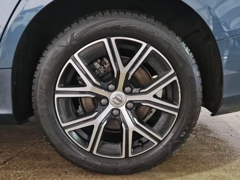 Volvo V60 STATION WAGON B4 D AUTOM.CORE - foto 19