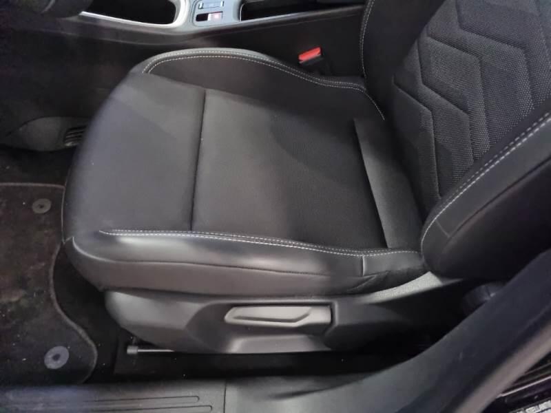 Jeep Avenger SUV 1.2 MHEV E-HYBRID TURBO ALTITUDE - foto 12