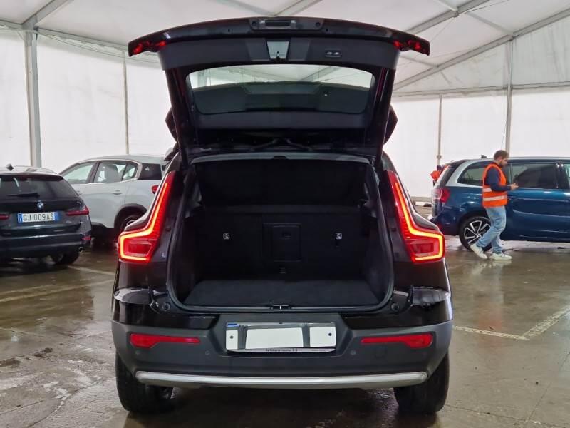 Volvo XC40 SUV T5 RECHARGE PLUG-IN AUTO CORE - foto 5