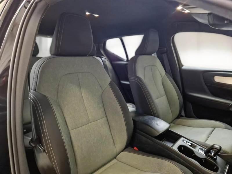 Volvo XC40 SUV T4 RECHARGE PLUG-IN AUTO CORE - foto 13