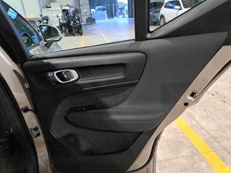 Volvo XC40 SUV T5 RECHARGE PLUG-IN AUTO CORE - foto 109