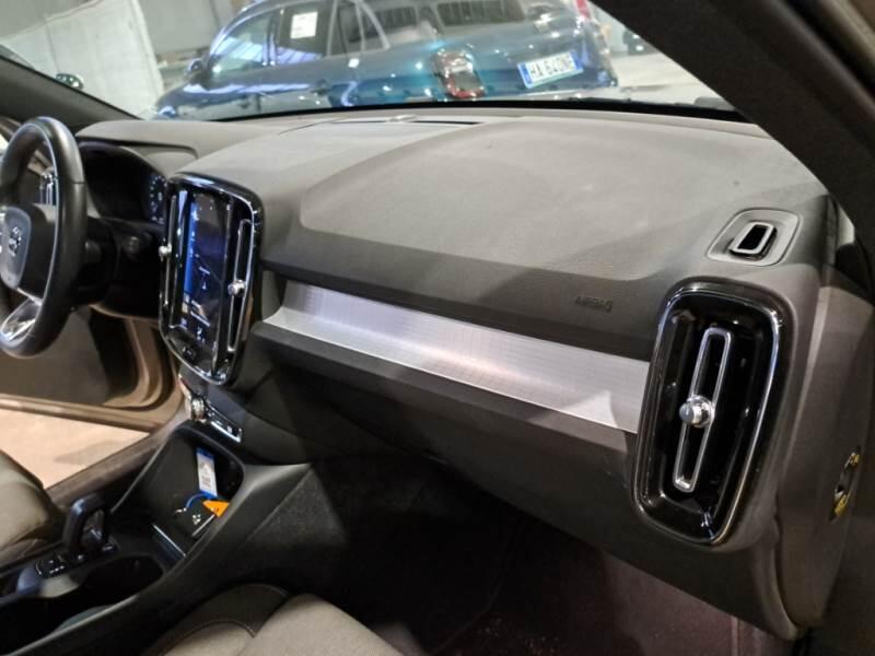 Volvo XC40 SUV T5 RECHARGE PLUG-IN AUTO CORE - foto 121