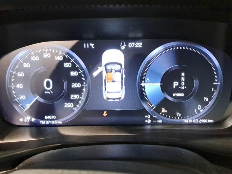 Volvo XC40 SUV T5 RECHARGE PLUG-IN AUTO CORE - foto 4