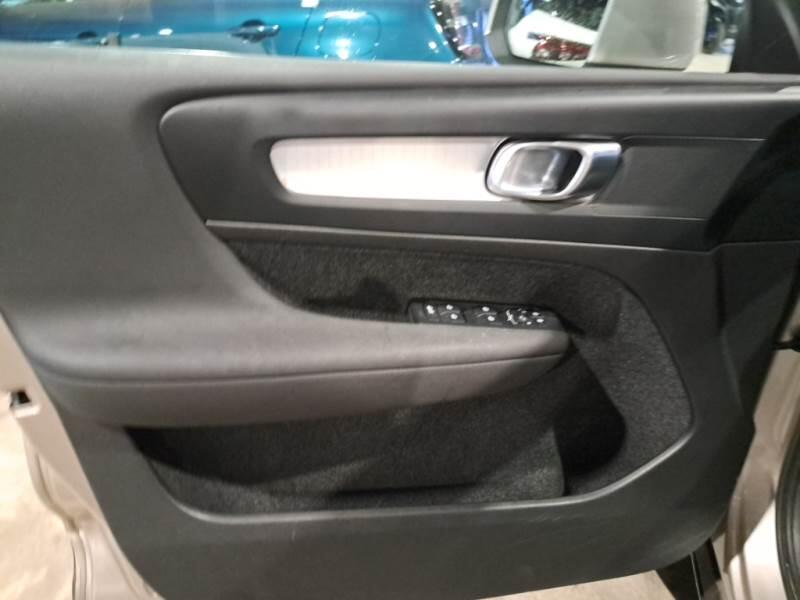 Volvo XC40 SUV T5 RECHARGE PLUG-IN AUTO CORE - foto 87