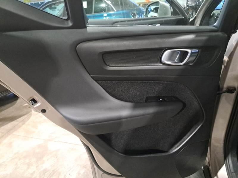 Volvo XC40 SUV T5 RECHARGE PLUG-IN AUTO CORE - foto 93