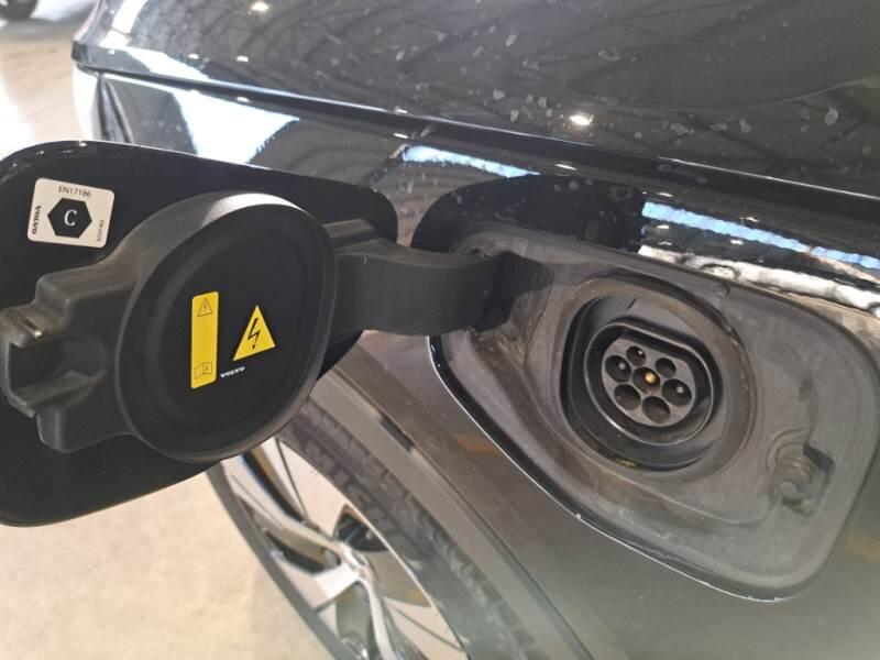 Volvo XC40 SUV T5 RECHARGE PLUG-IN AUTO CORE - foto 81