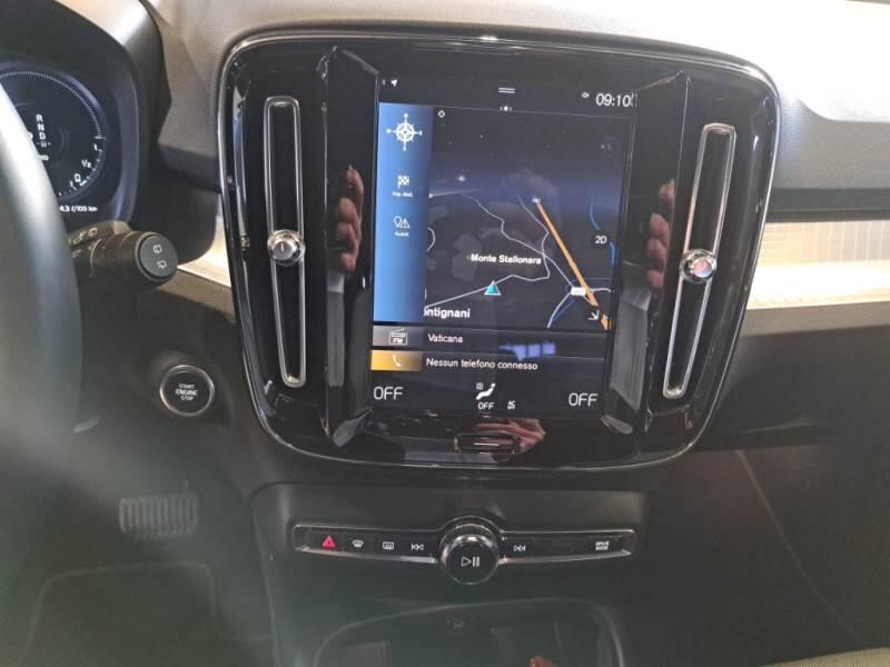 Volvo XC40 SUV T5 RECHARGE PLUG-IN AUTO CORE - foto 82