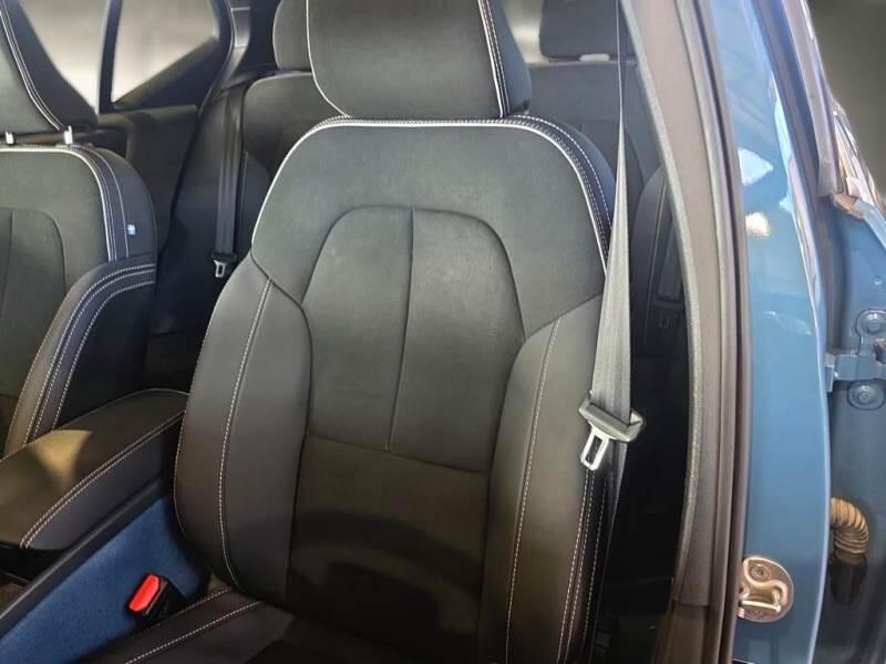 Volvo XC40 SUV T5 RECHARGE PLUG-IN AUTO CORE - foto 11