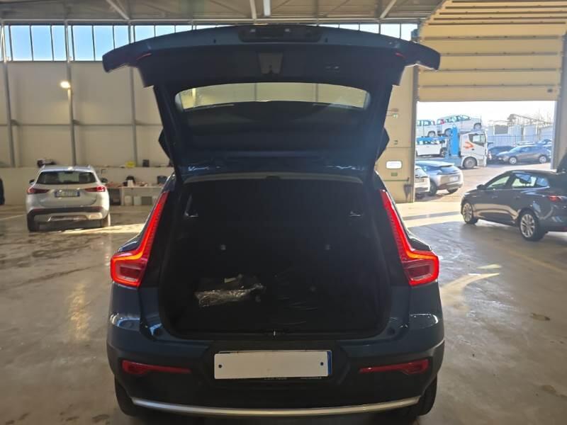 Volvo XC40 SUV T5 RECHARGE PLUG-IN AUTO CORE - foto 5