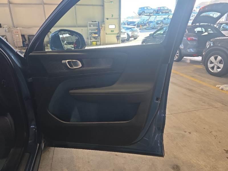 Volvo XC40 SUV T5 RECHARGE PLUG-IN AUTO CORE - foto 90