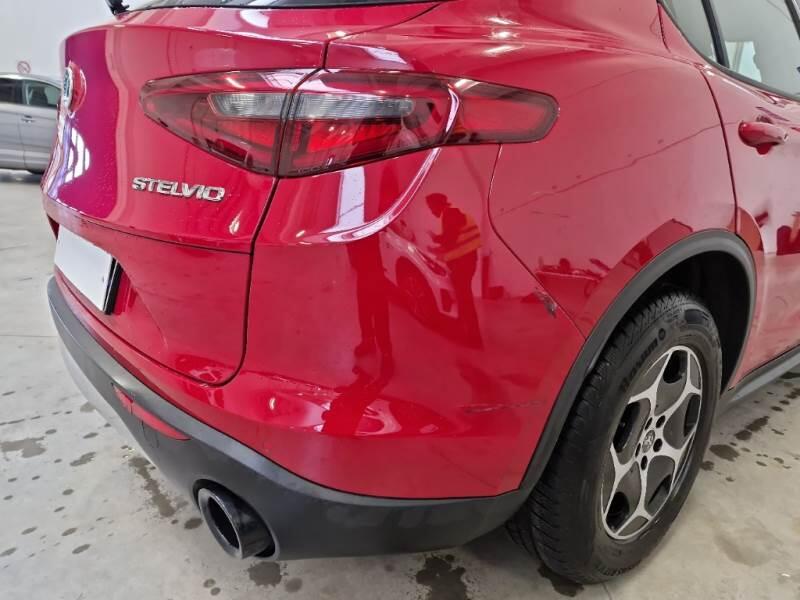 Alfa Romeo Stelvio SUV 2.2 TD 190 CV SUPER BUSINESS AT8 Q4 - foto 34