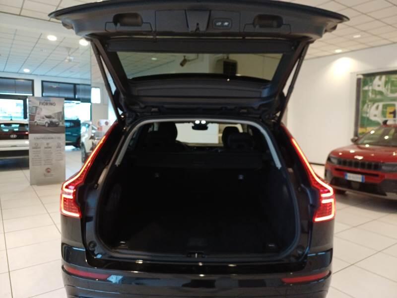 Volvo XC60 SUV B4 D AUTOMATICO CORE - foto 5