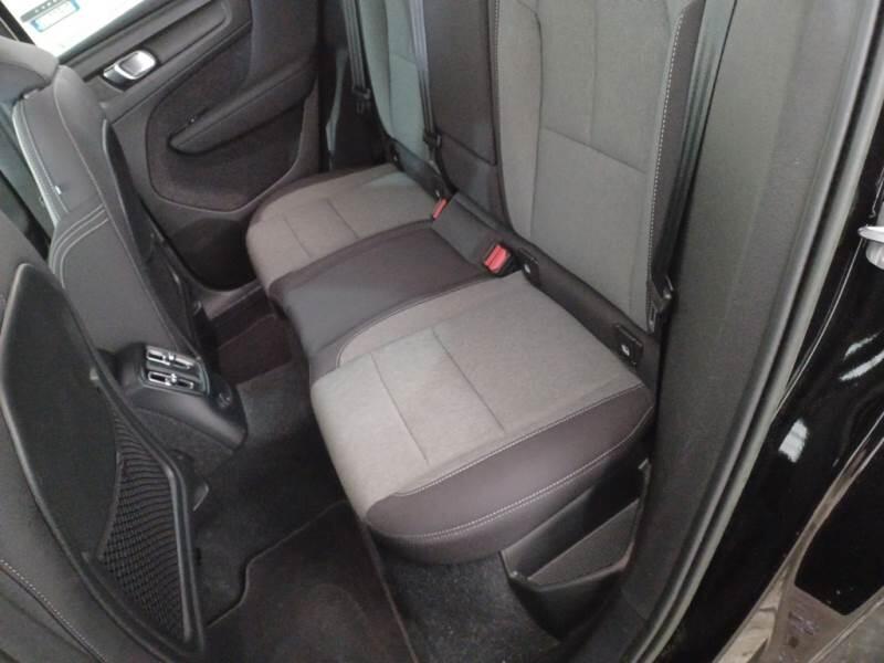 Volvo XC40 SUV T4 RECHARGE PLUG-IN AUTO CORE - foto 13