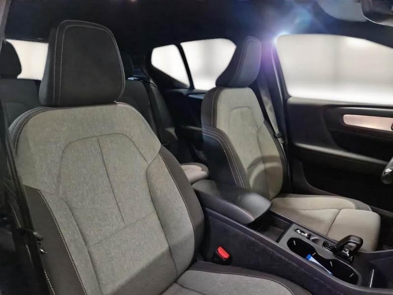 Volvo XC40 SUV T4 RECHARGE PLUG-IN AUTO CORE - foto 13