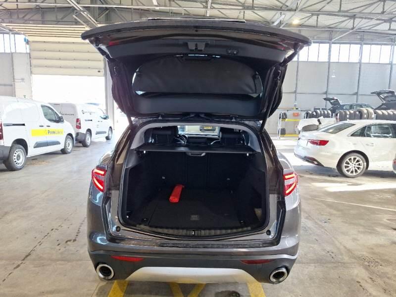 Alfa Romeo Stelvio SUV 2.2 TURBO DIESEL 190CV EXECUTIVE AT8 Q4 - foto 5