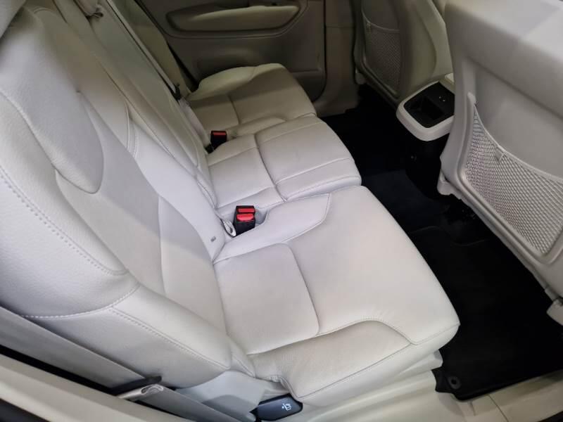 Volvo XC90 SUV B5 D AWD AUTOMATICO CORE - foto 17