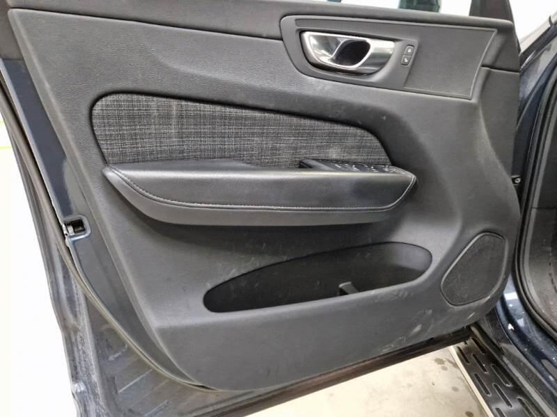 Volvo XC60 SUV B4 D AWD AUTOMATICO CORE - foto 53