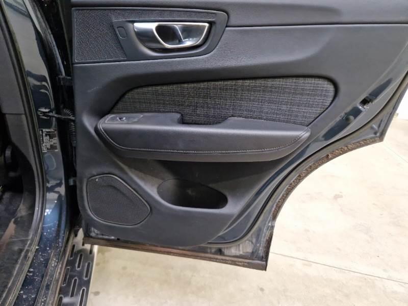 Volvo XC60 SUV B4 D AWD AUTOMATICO CORE - foto 57